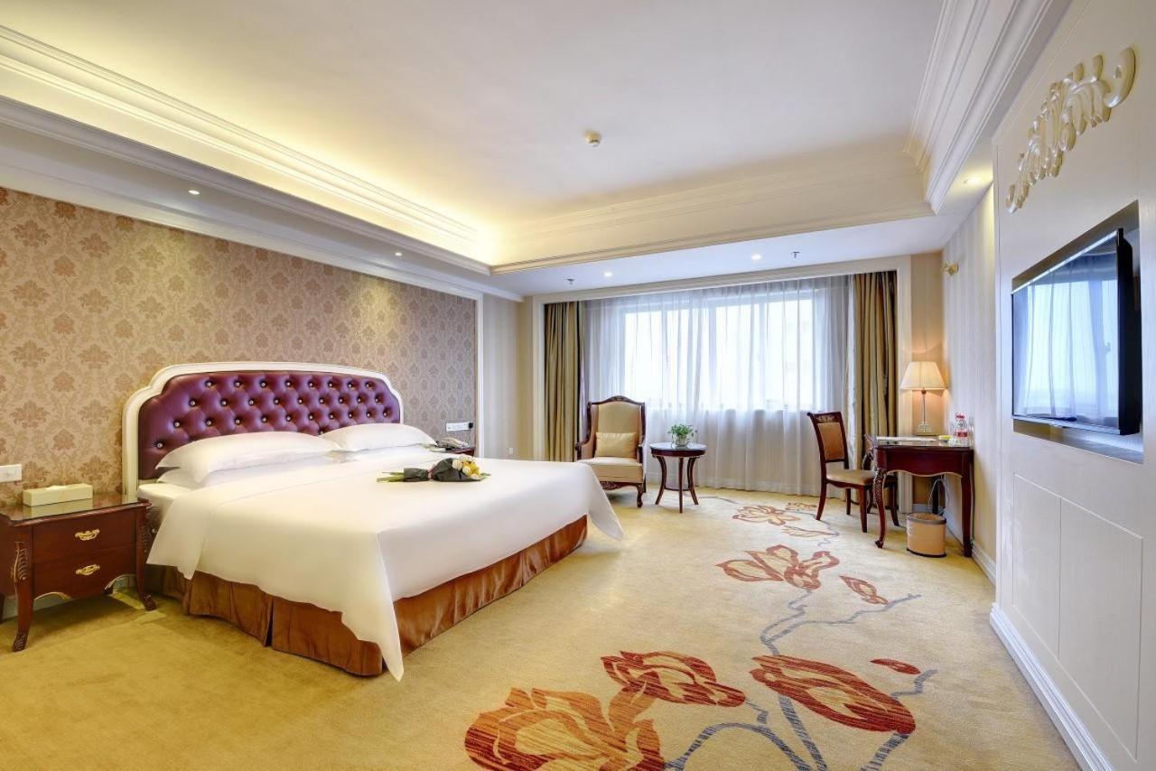 Vienna International Hotel Nanning Zoo Экстерьер фото
